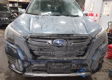 2024 Subaru Forester Touring z USA, uszkodzony, nr VIN JF2SKAMC2RH470611